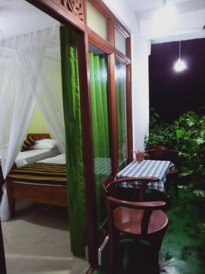Elegant Home Stay Ела Екстериор снимка