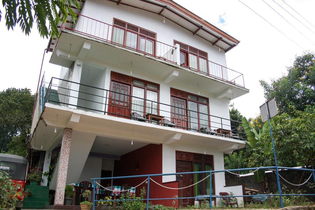 Elegant Home Stay Ела Екстериор снимка