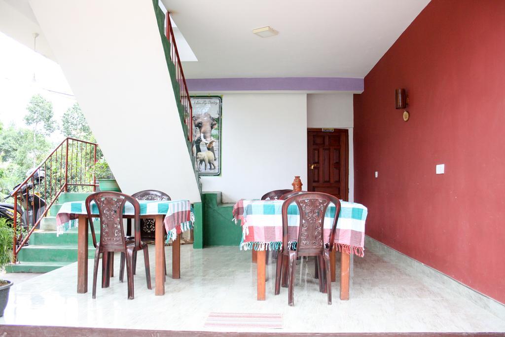 Elegant Home Stay Ела Екстериор снимка