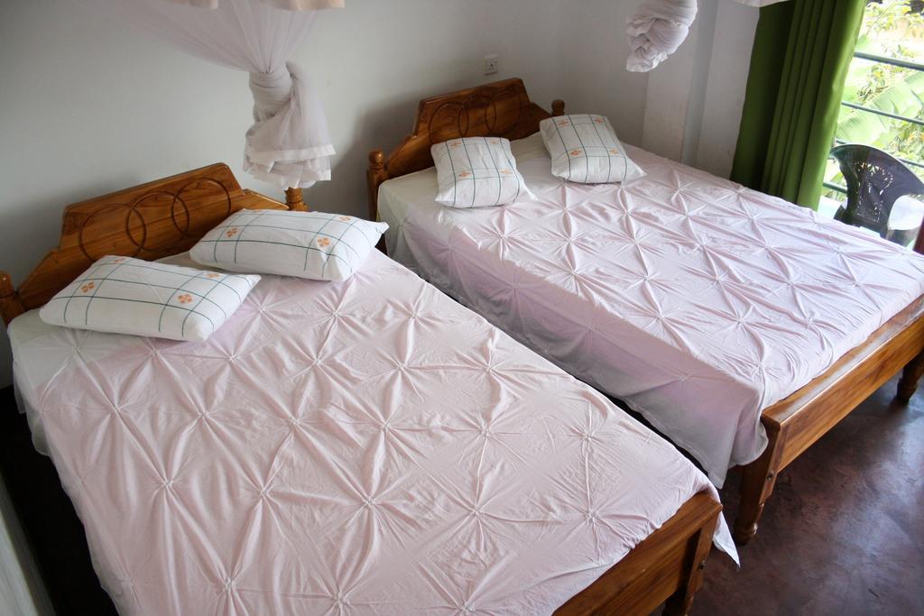 Elegant Home Stay Ела Екстериор снимка