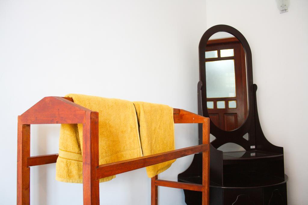 Elegant Home Stay Ела Екстериор снимка