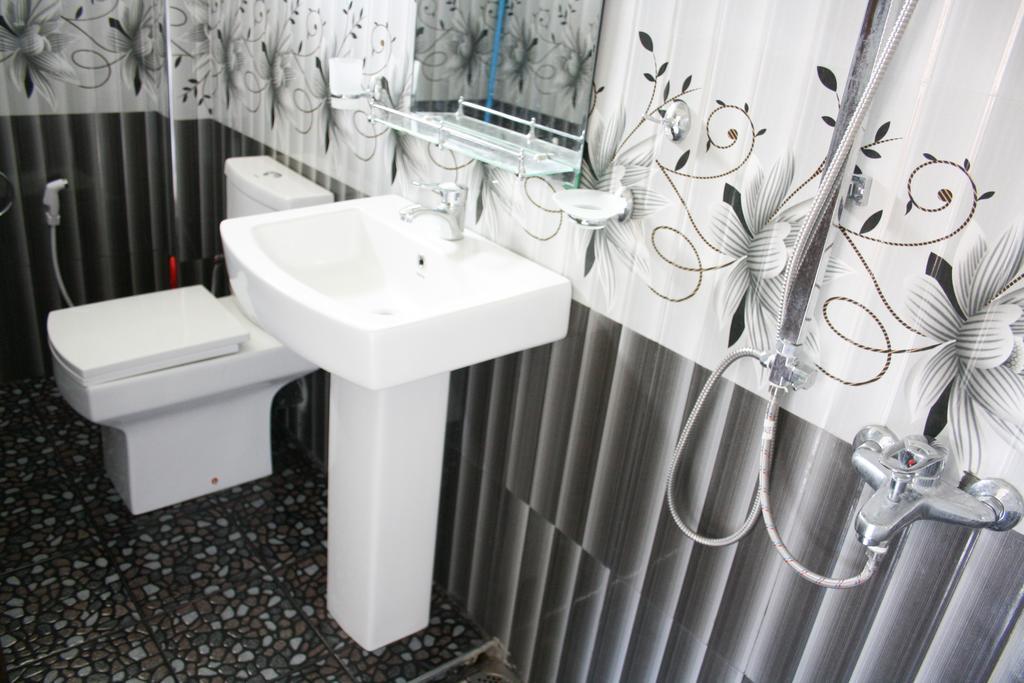 Elegant Home Stay Ела Екстериор снимка