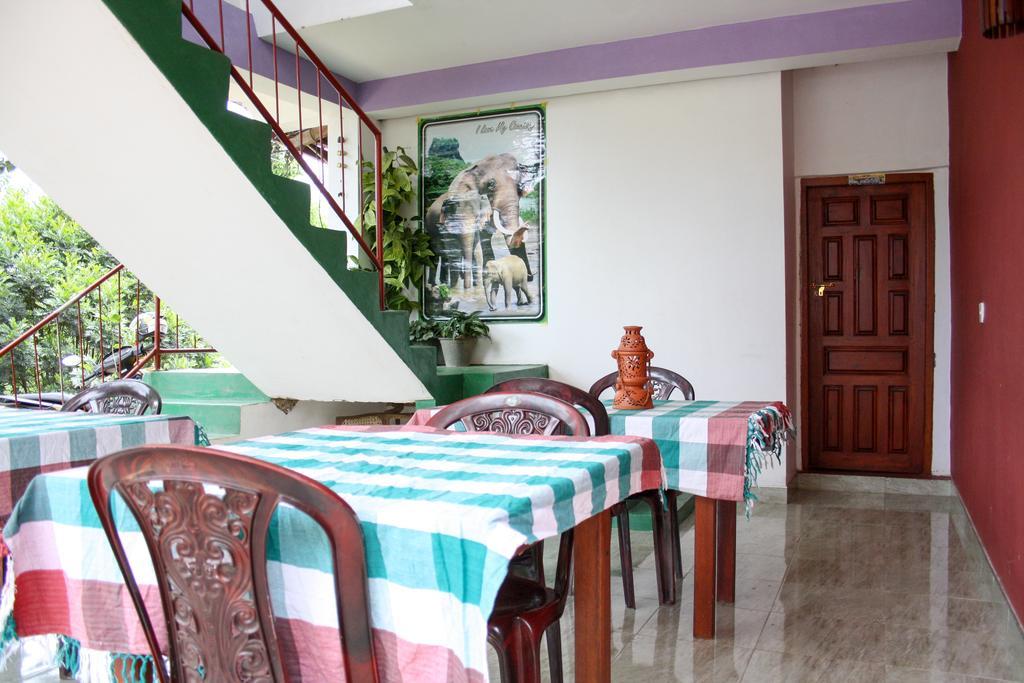 Elegant Home Stay Ела Екстериор снимка