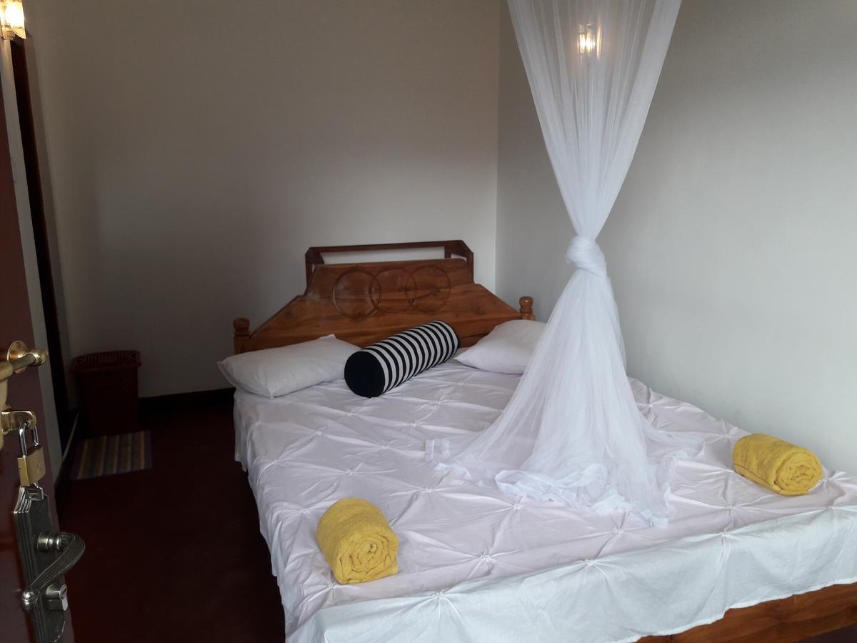 Elegant Home Stay Ела Екстериор снимка