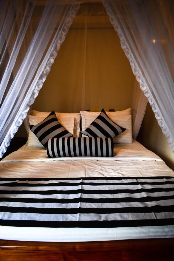Elegant Home Stay Ела Екстериор снимка